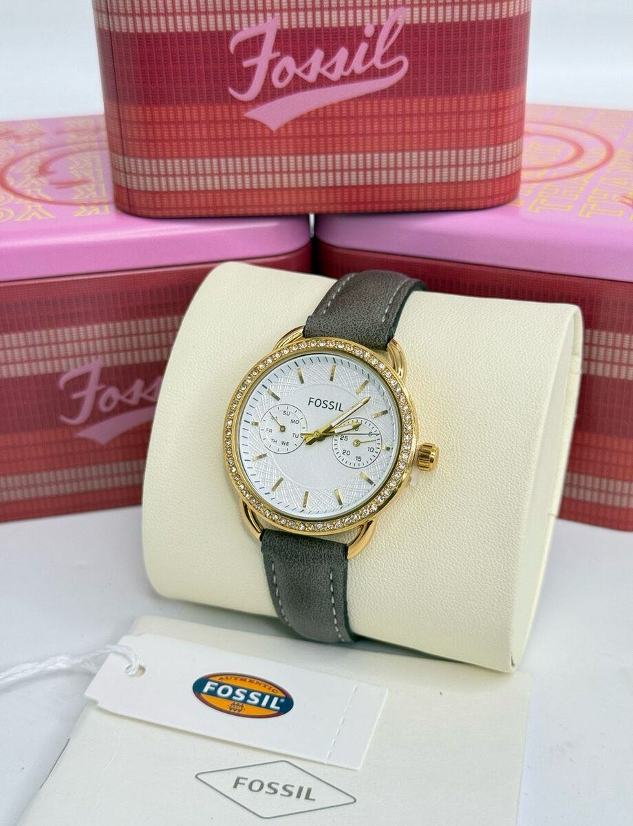 Ladies Fossil watch