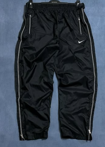 Nike track pants size : waist M / length 40