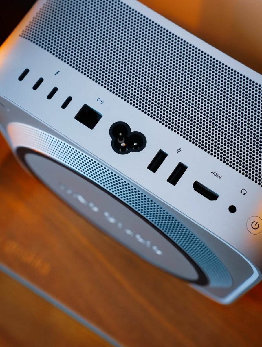 Apple Mac Studio2024  M3 Ultra