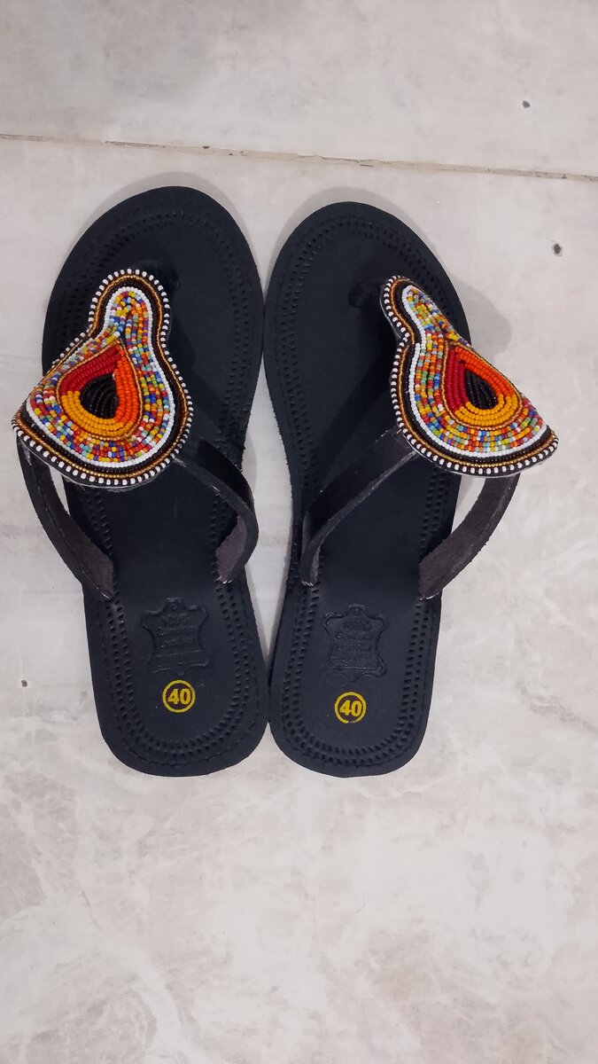 Sandales ethniques perlées