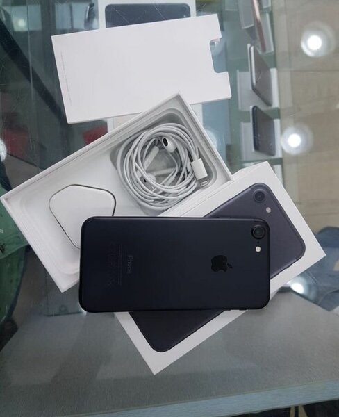 iPhone 7 128GB Noir Débloqué