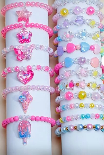 Bracelets en perles colorées