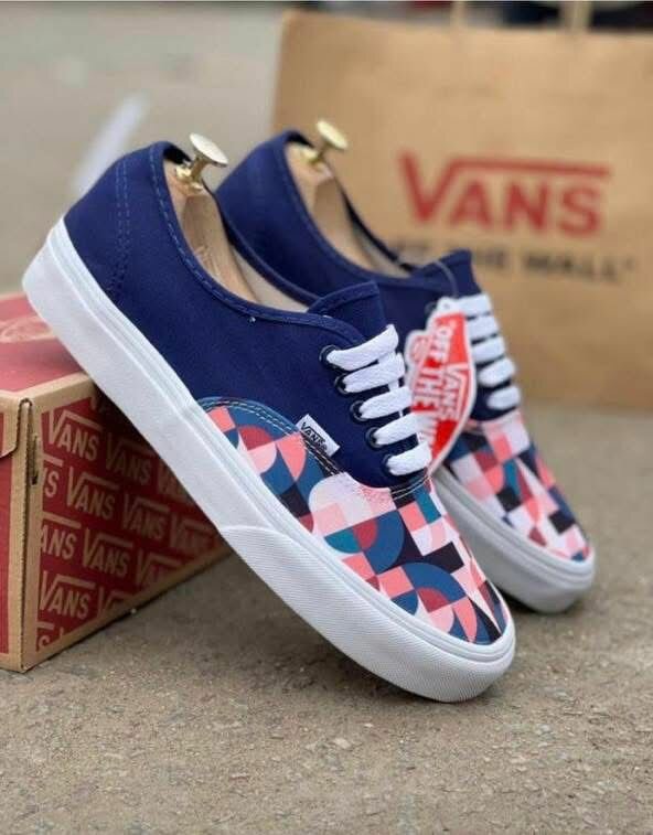 Vans et Converse Sneakers Colorés