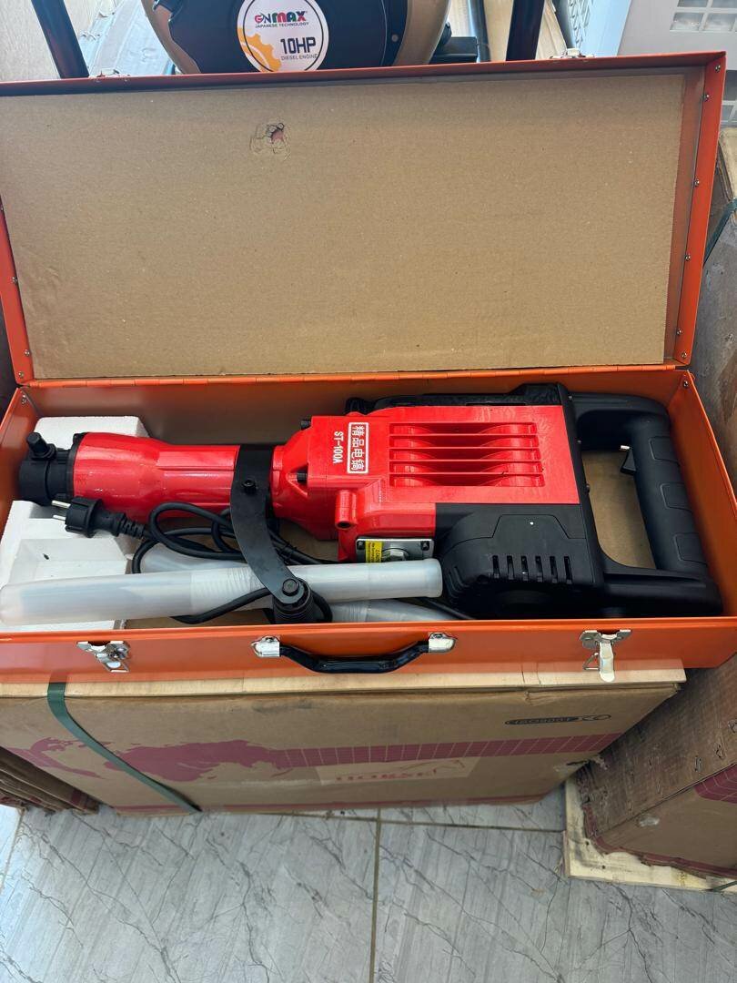 Marteau piqueur électrique