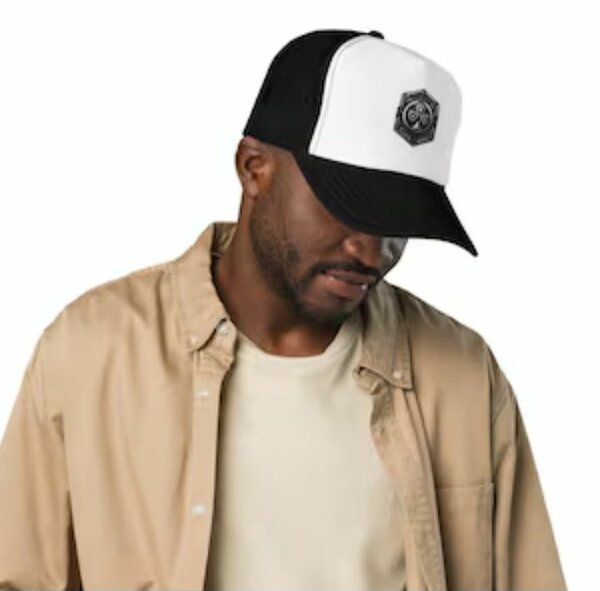 _Baseball Trucker Cap. Black White