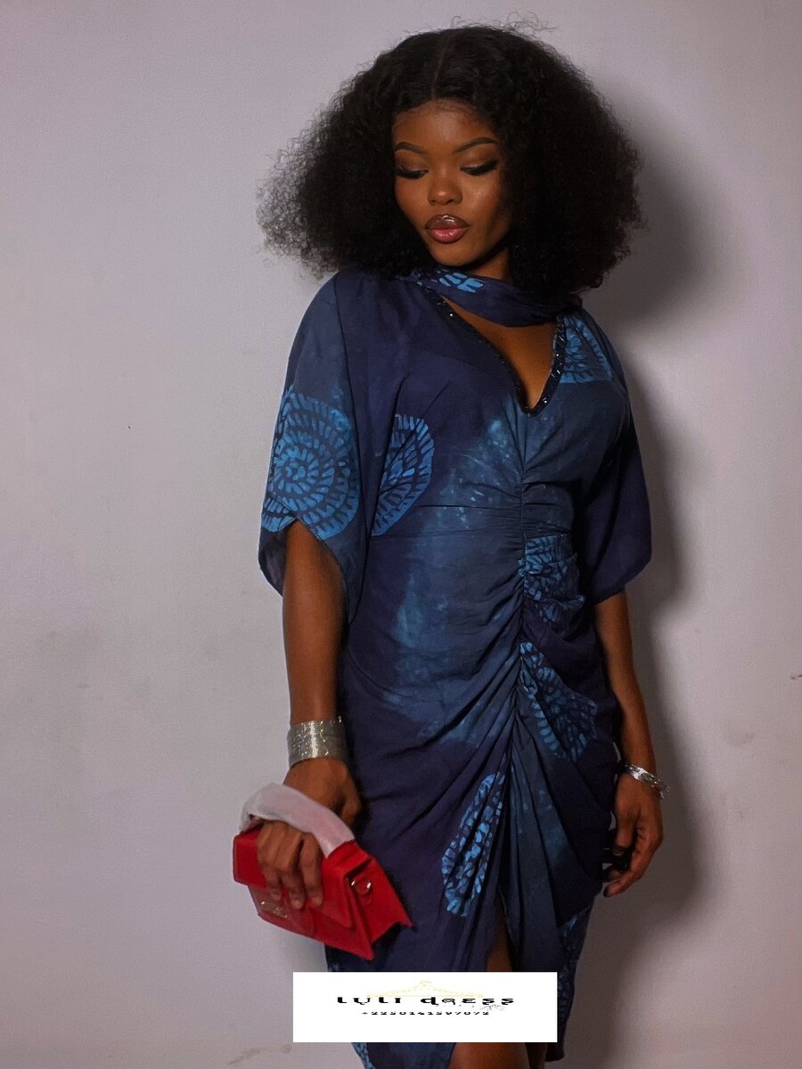 Robe drapée élégante femme