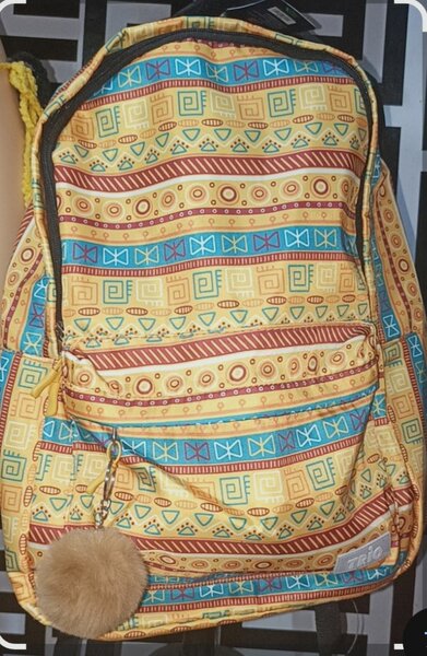 Sac à dos tribal coloré