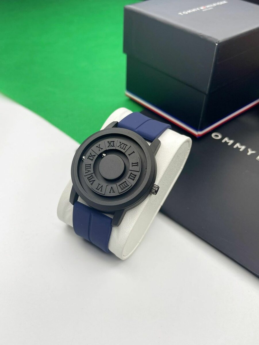 Montre fommy disponible pour h