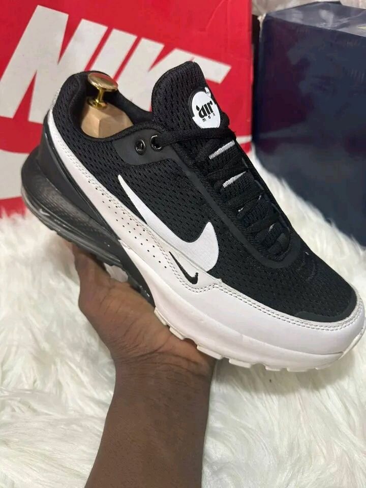 Sneakers noirs élégants