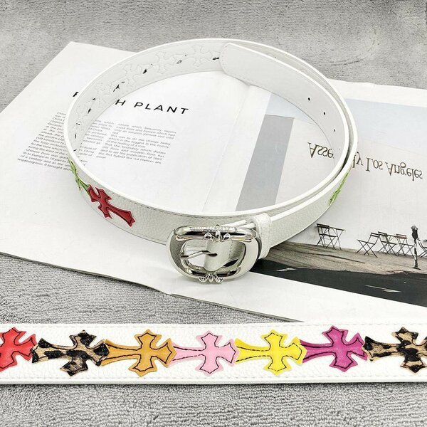 Ceinture en cuir design croix