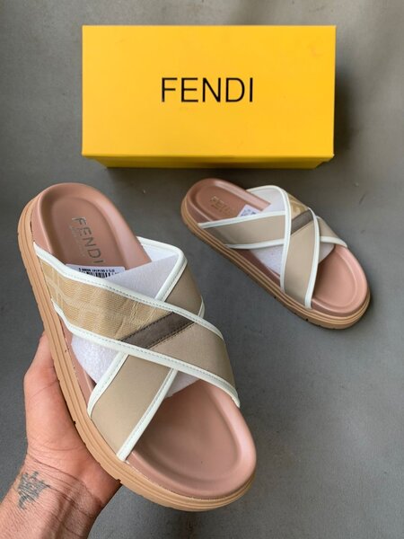 Sandales élégantes Givenchy