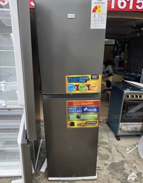 Réfrigérateur combiné moderne