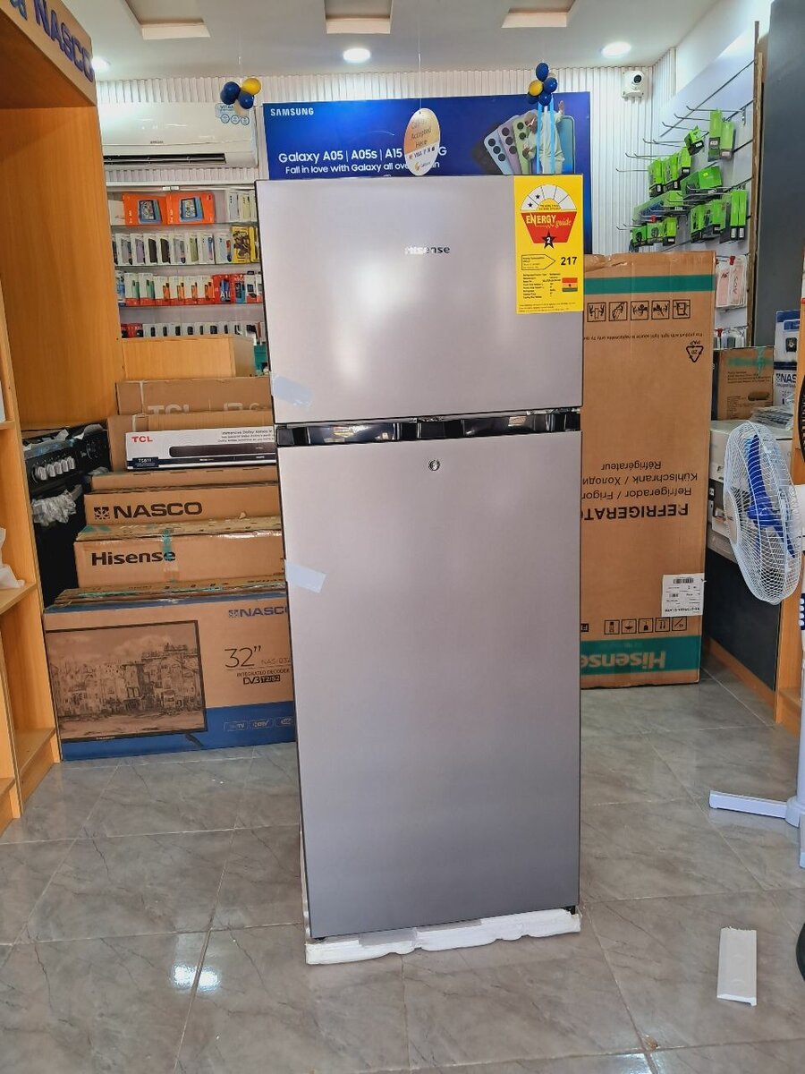 Hisense 205 liters top freezer refrigerator