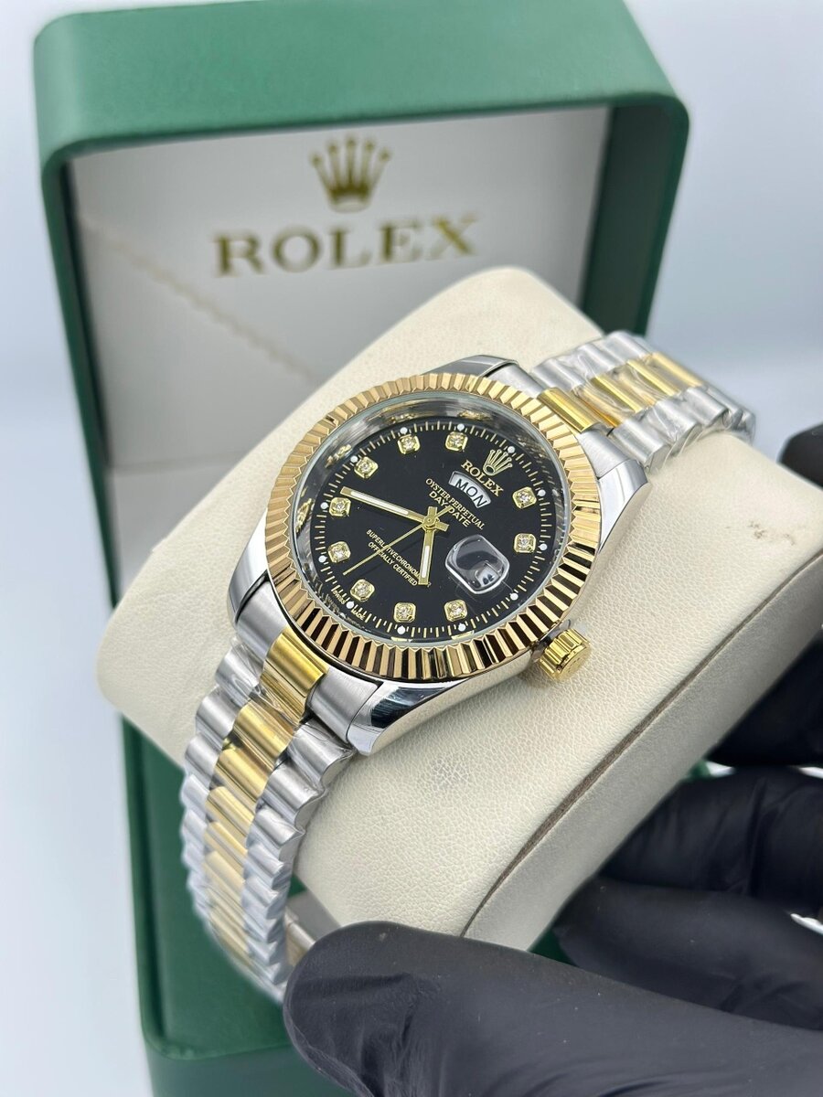 Montre Rolex élégante bicolore