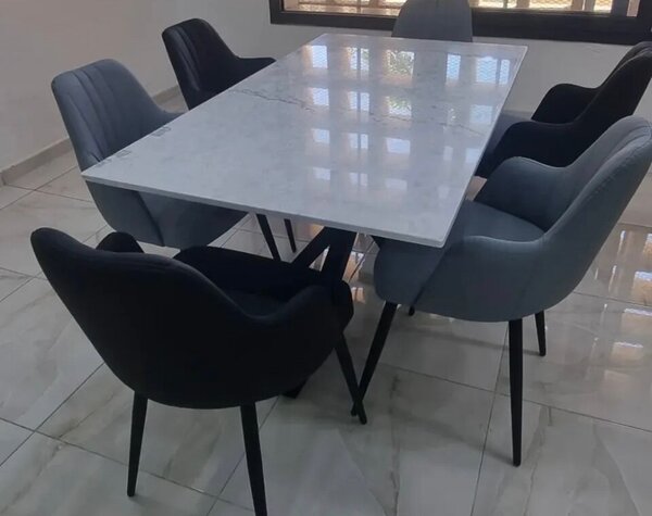 Table à manger design moderne