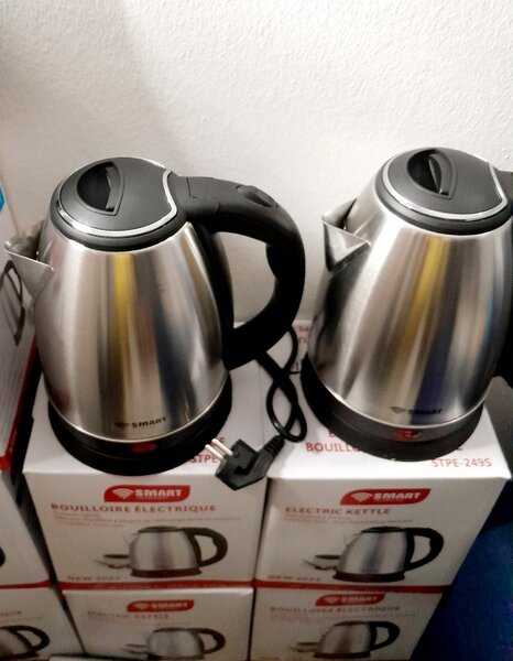 BOUILLOIRE ÉLECTRIQUE