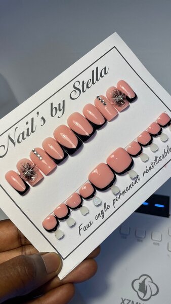 PRESS ON NAILS