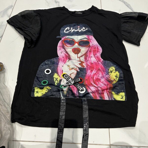 T-shirt graphique tendance