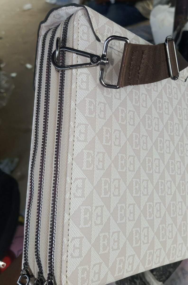 Sac bandoulière élégant