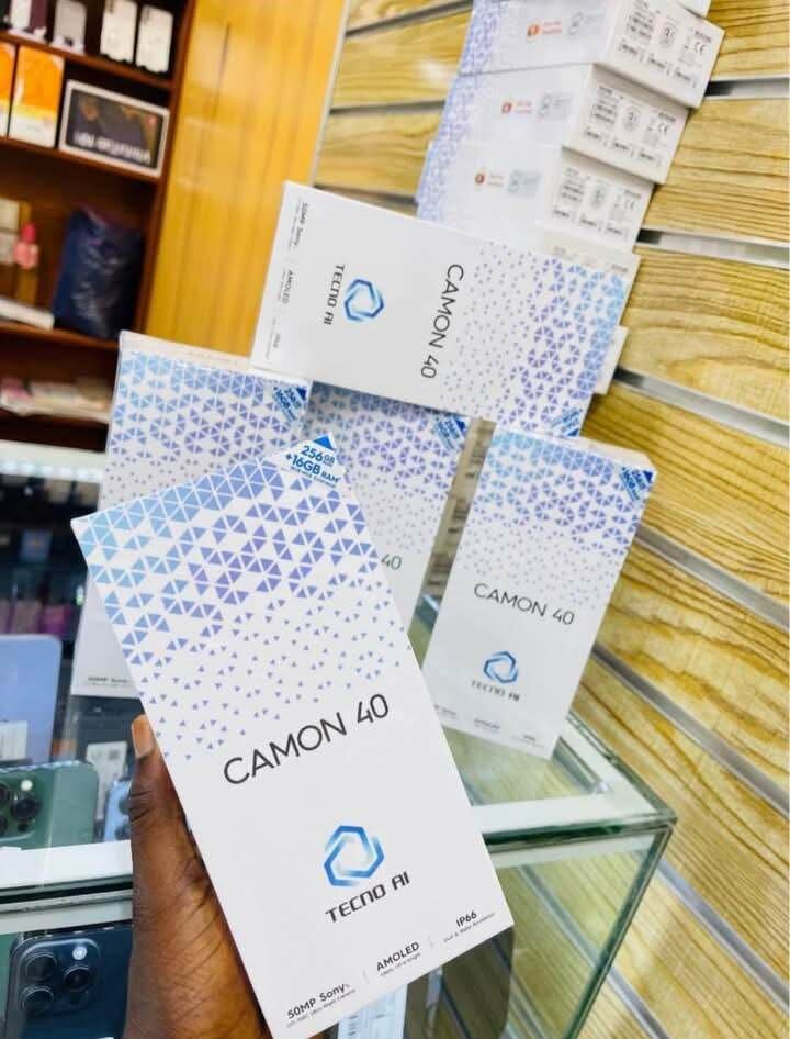 Tecno camon40
