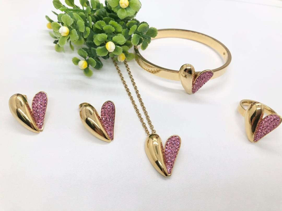 Ensemble de bijoux papillon doré