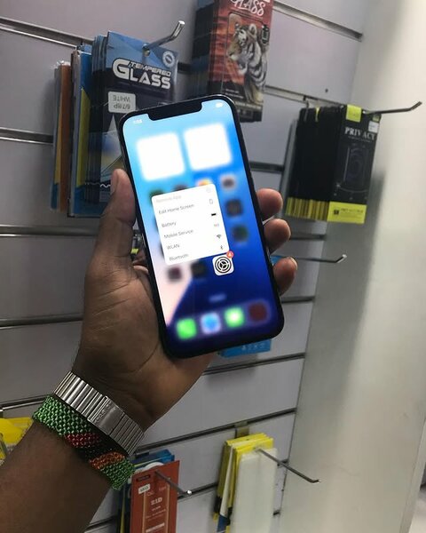 BRAND NEW IPHONE 🍏 pro 