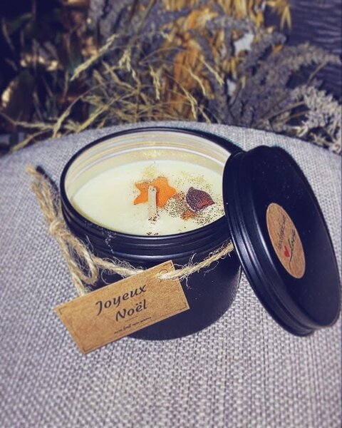 Bougie parfumée de Noël