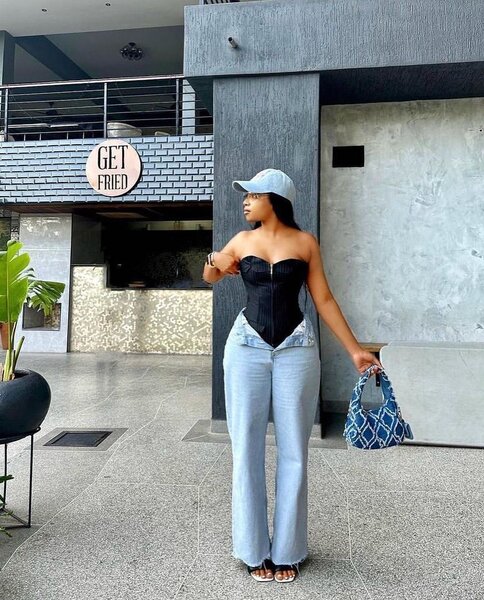 Jeans évasés tendance femme