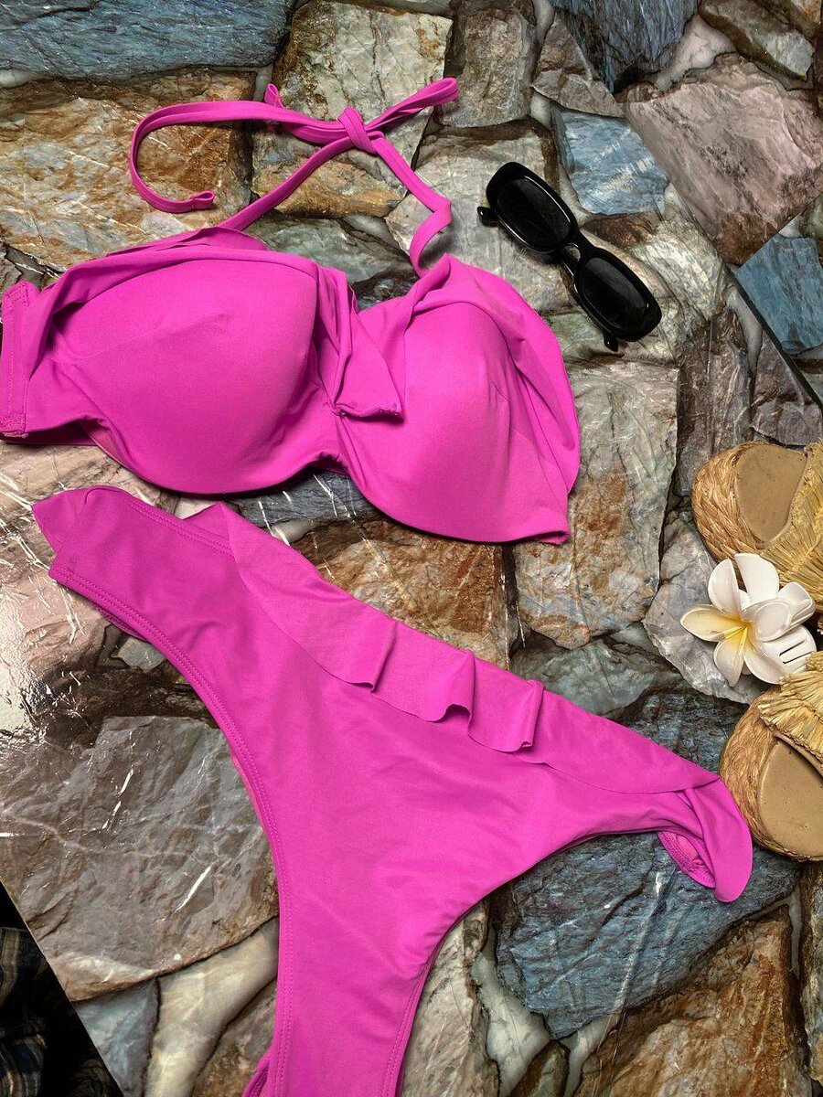 Bikinis colorés pour l'été
