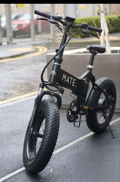 Vélo électrique pliable MATE
