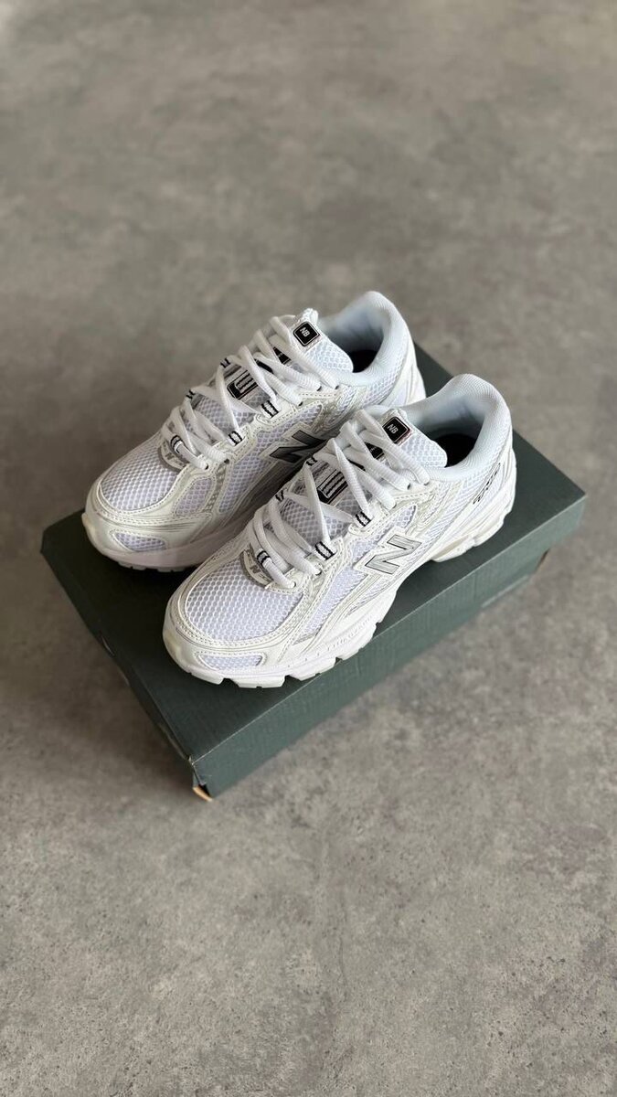 Baskets blanches confort légères