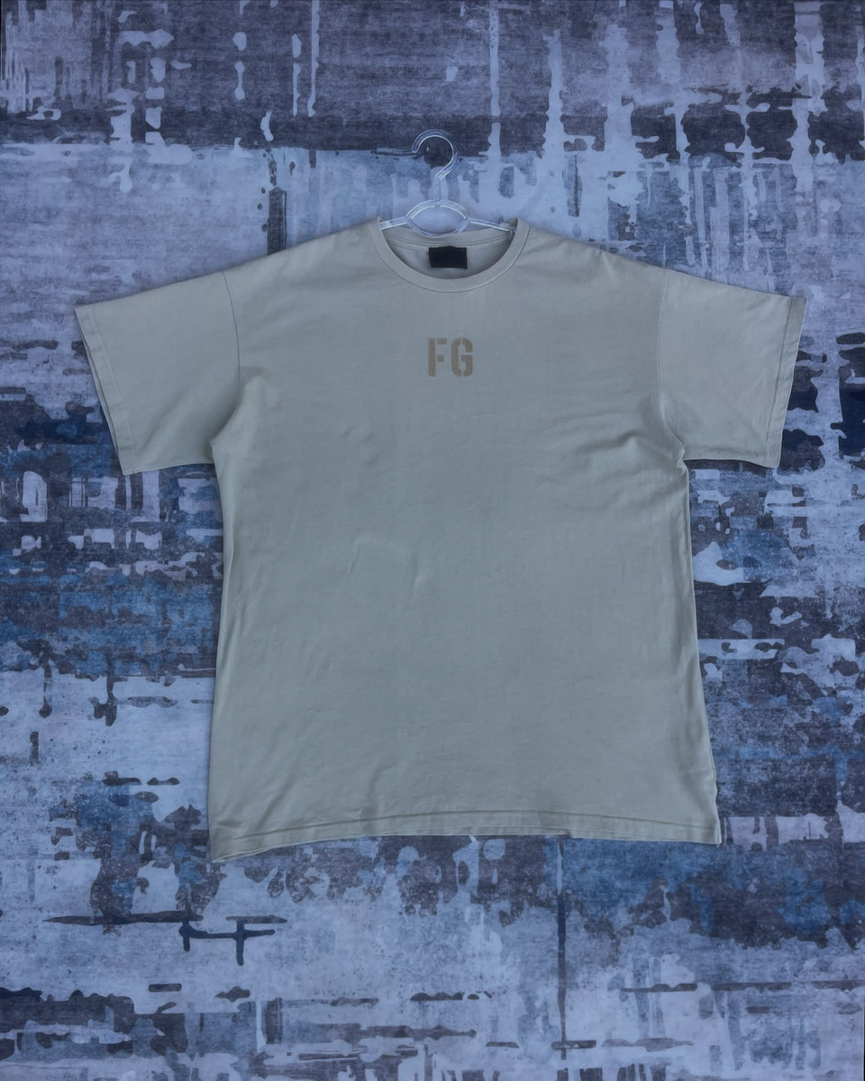 T-shirt beige