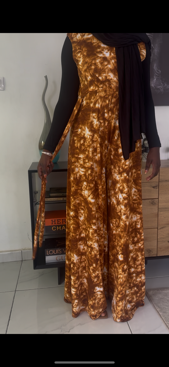 Salopettelongue élégante femme