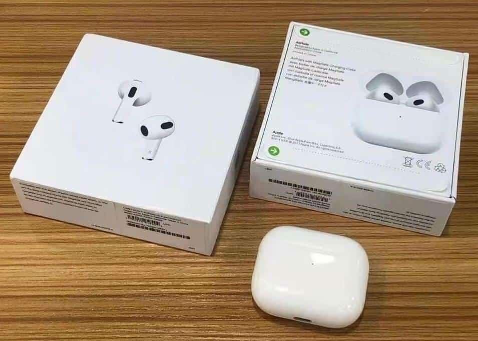 AirPods with magsafe charging case