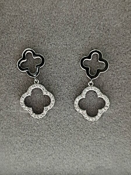 Серебряные сережки