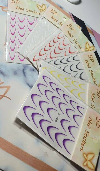 Sticker nail art french