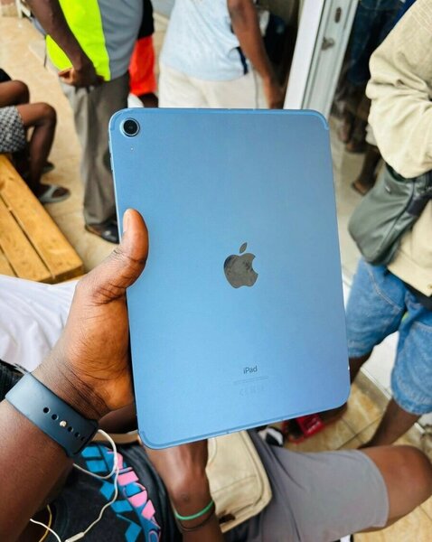 IPAD  10TH GEN WIFI CELLULAR