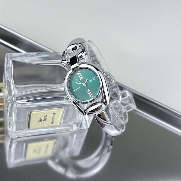 Elegant Women's Bracelet Watch