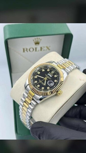 Montre de Luxe Dorée