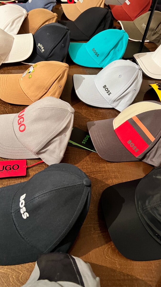 Кепка от фирмы Boss