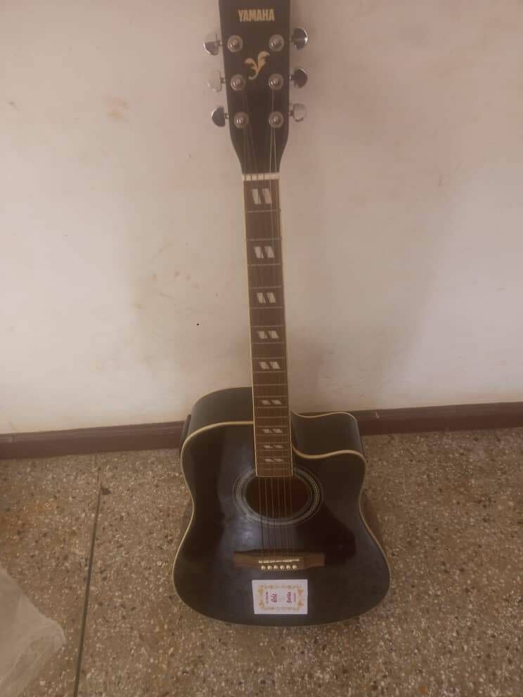 Yamaha semi acoustic guitar