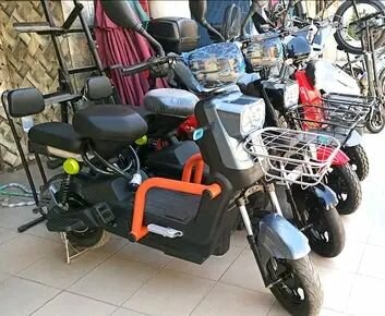 Scooter électrique moderne