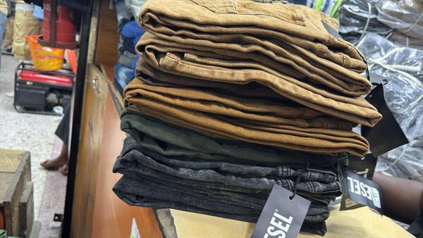 Jeans trousers good quality 250