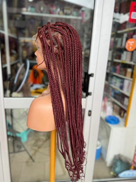 Perruque tressée longue élégante