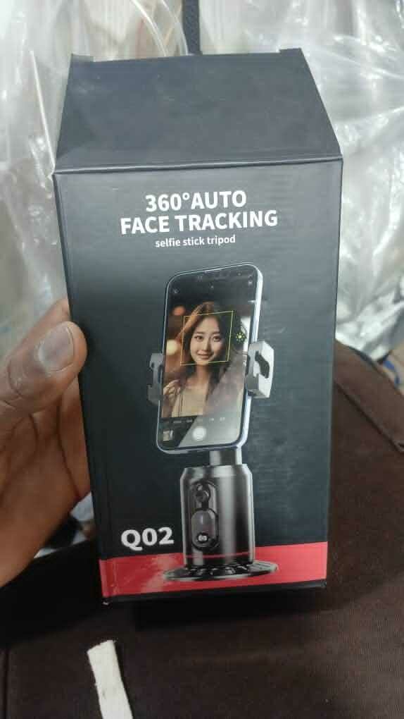 Trépied Selfie Suivi Automatique 360°