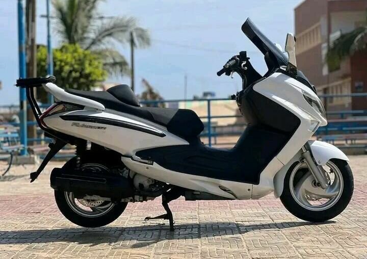 Scooter moderne et élégant