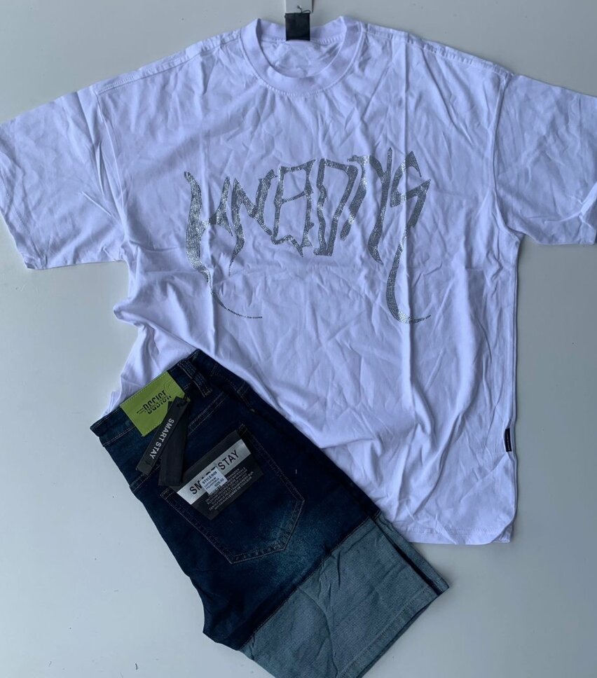 Set of T-shirt and trousers