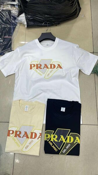 T-shirt de designer tendance