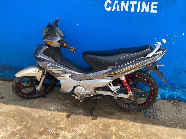 Moto KTM en bonne état