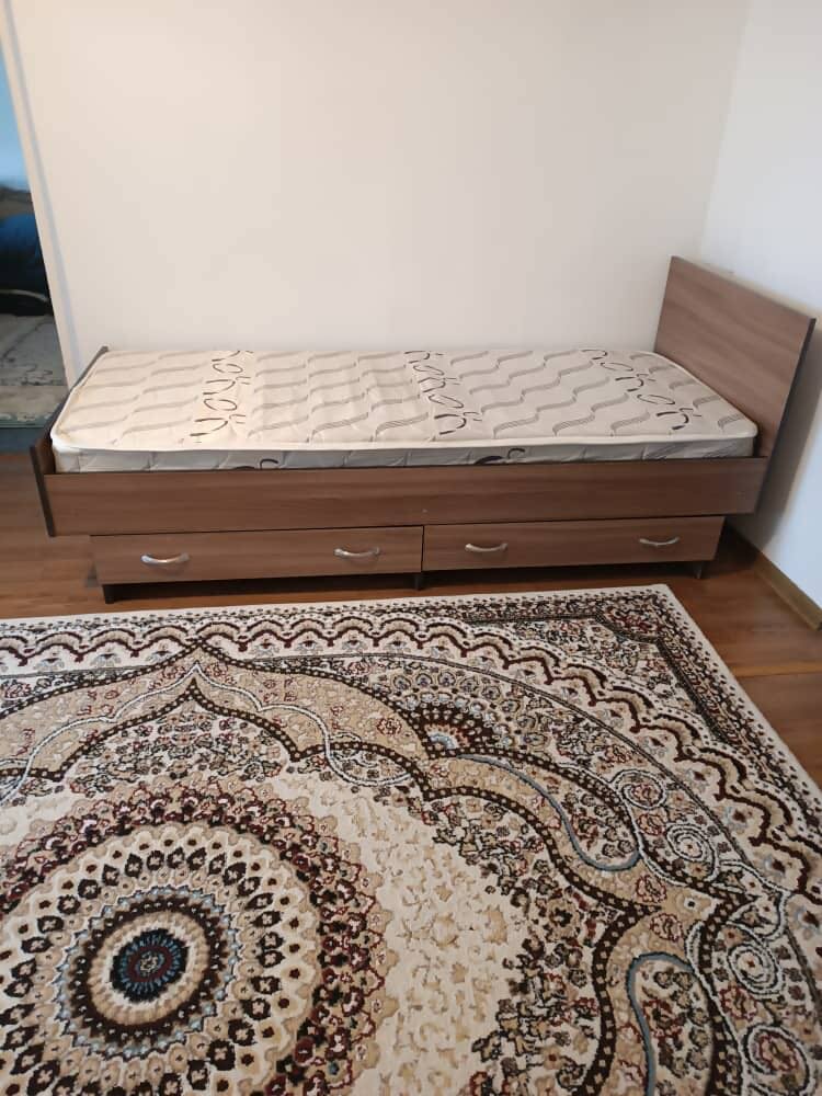 односпальная кровать